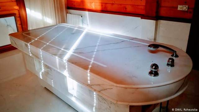 Стала известна дальнейшая судьба шикарной резиденции Януковича